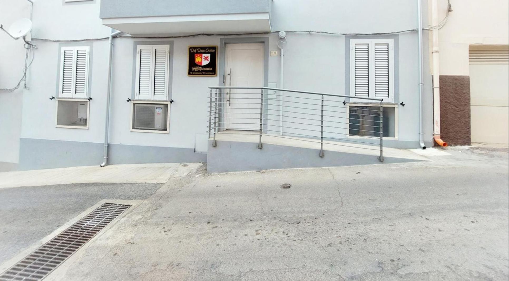 Affittacamere Dal Duca Enrico Castelsardo Εξωτερικό φωτογραφία